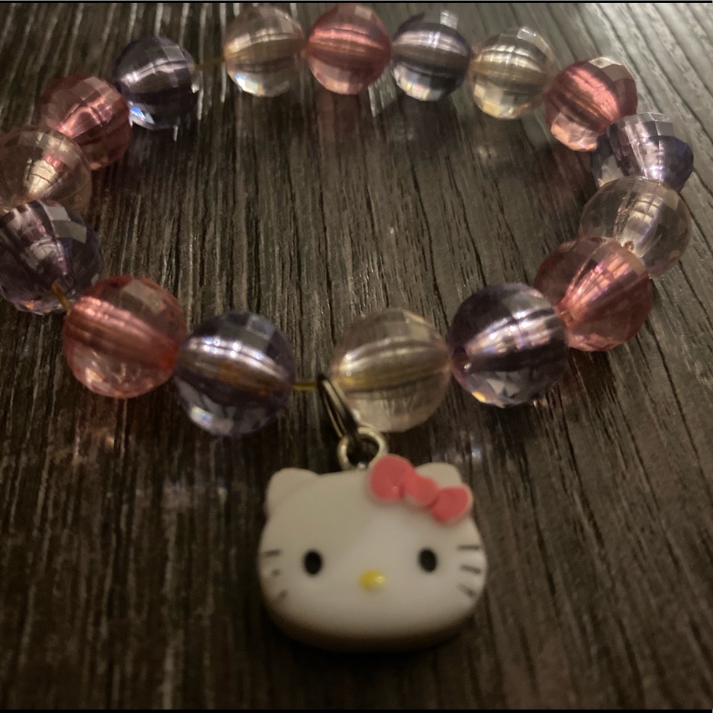 I’m selling a kid’s bracelet under $16!!